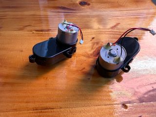 Eternal Laser.Motores laterales Conga Cecotec.