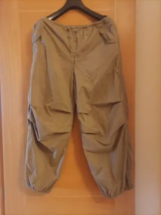 Pantalón bomber verde oliva