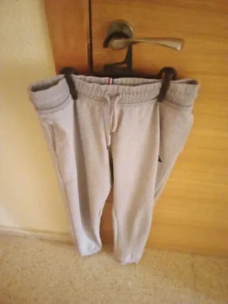 PANTALON DE CHANDAL .Sólo venta en persona.