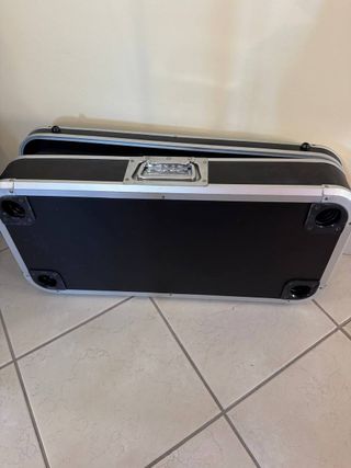 DJ Hero Console/Mixer Renegade Edition per PS3