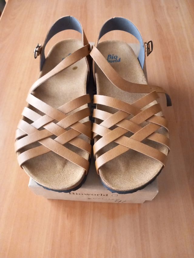 Sandalias Bioworld Marrones Veganas