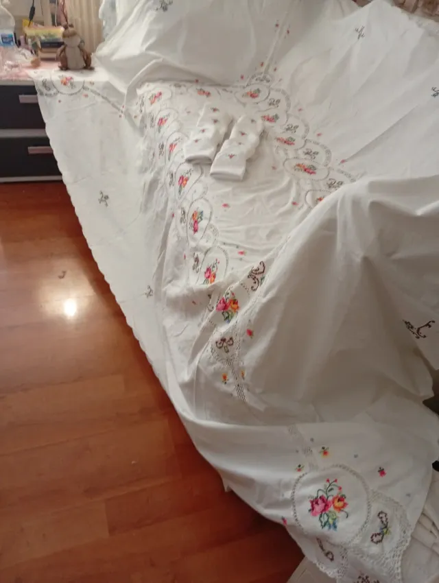 Toalha de mesa bordada ponto cruz