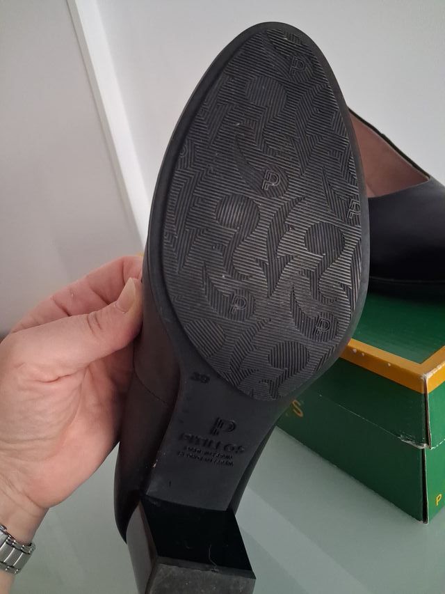 Tacones Pitillos Negros