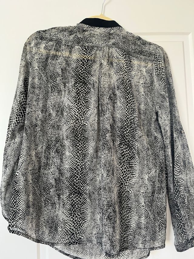 Camisa gasa ANANY estampado serpiente talla M