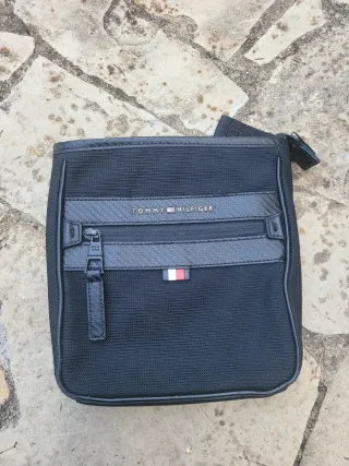 Borsa a tracolla nera da uomo Tommy Hilfiger