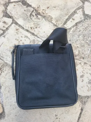Borsa a tracolla nera da uomo Tommy Hilfiger