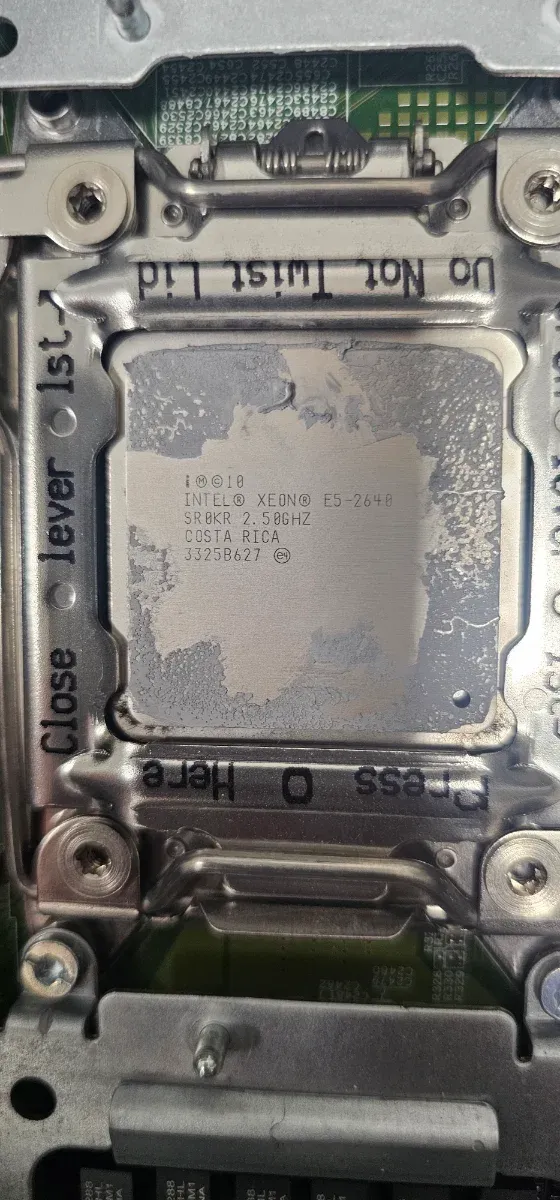 Servidor HP ProLiant DL380p Gen 8