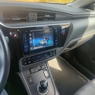 TOYOTA AURIS HYBRIDO