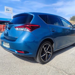TOYOTA AURIS HYBRIDO