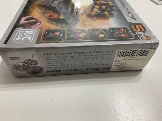 Figura transformable teledirigida