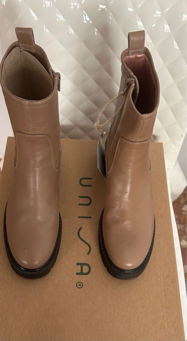 Botines Uida Beige/Negro Talla 37