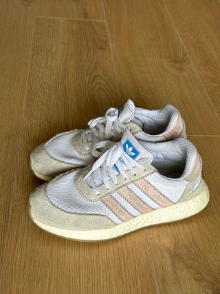 Zapatillas Adidas I-5923 rosas y blancas