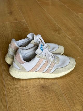 Zapatillas Adidas I-5923 rosas y blancas