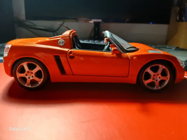 Opel Speedster Maisto 1:18