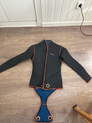 Traje Neopreno Mares Talla 2 (S)