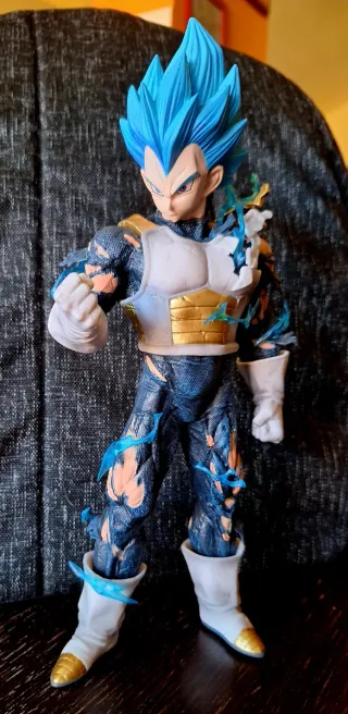 Statua Vegeta Super Saiyan Blu