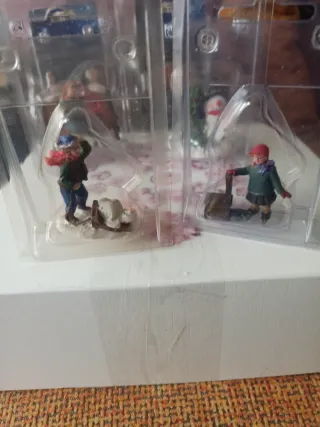 Figuras Pueblo Navideño 
10 figuras