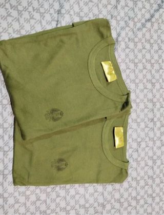 Camiseta militar verde