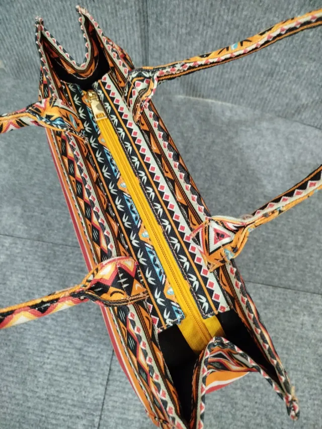 Bolso Capazo Estampado Geométrico