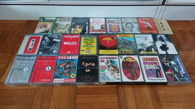 Lote de 24 Casetes Variados