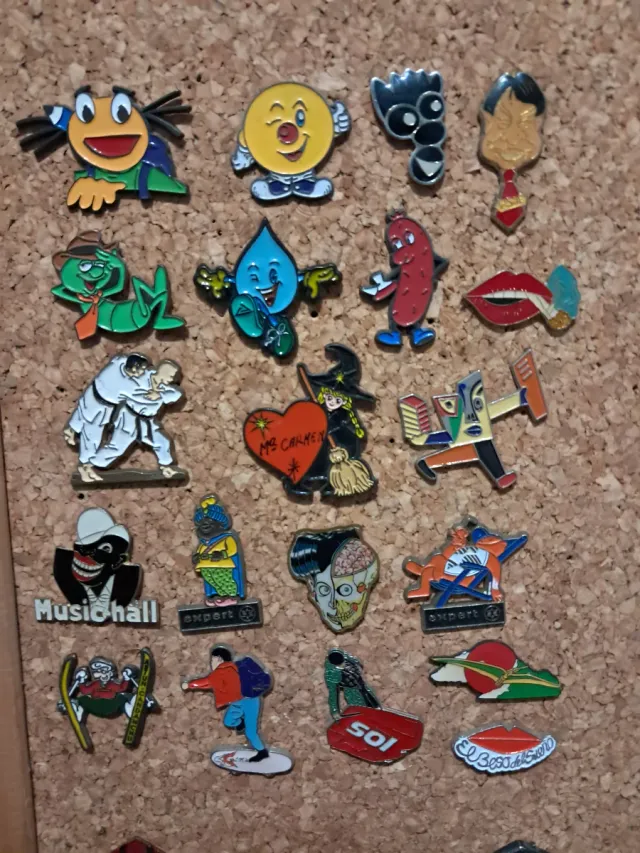 Lote de Pines Coleccionables.