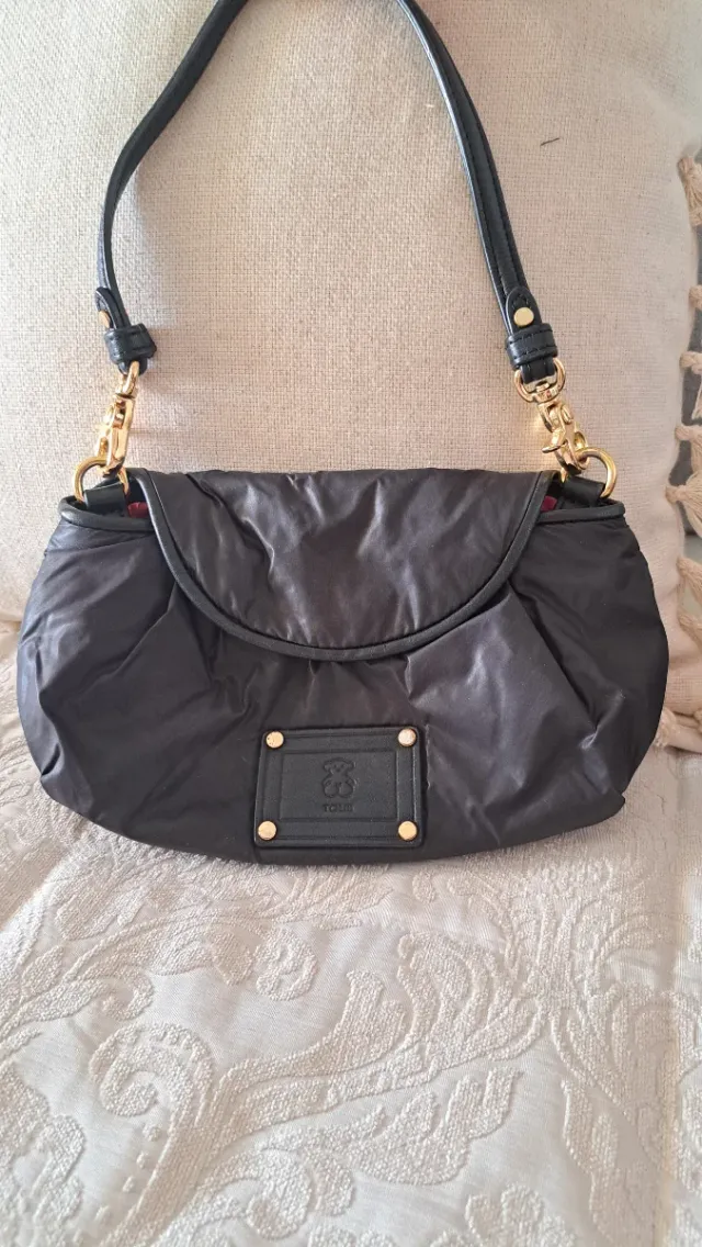 Bolso Tous Negro y Dorado