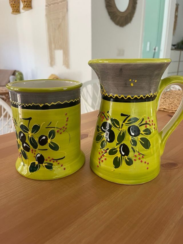 Juego de cerámica con aceitunas