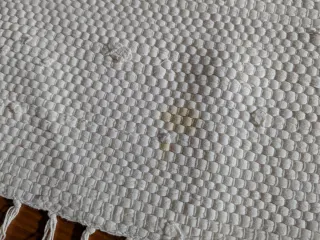 2 tappeti bianchi in cotone