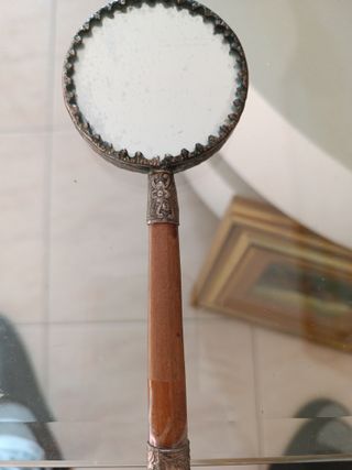 Specchio antico con fiori smaltati