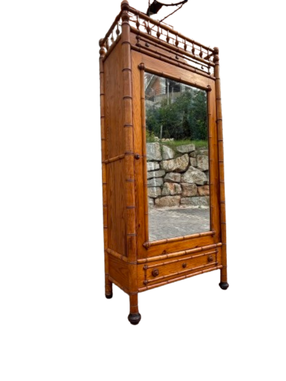 Armario francés imitación bambú S.XIX