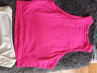 Camiseta sin mangas rosa