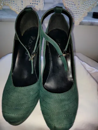 Zapatos Rocio tacón verde. Plataforma.Talla 36