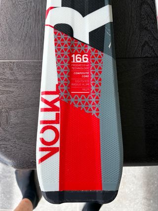 Sci Volkl 166 cm