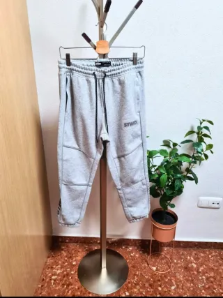 Lote para Simonetta: Camisa blanca y joggers 