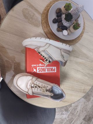 Zapatos Pikolinos Beige Mujer