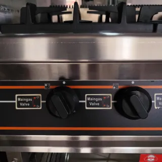 Cocina 4 fuegos industrial