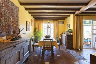 Casa adosada en venta en Benahavís