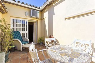 Casa adosada en venta en Benahavís