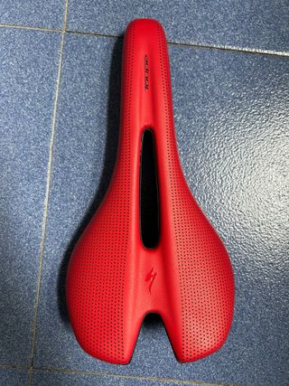 Sillín Specialized Toupe 143mm Rojo