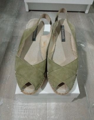 Sandalias cuña verde talla 37