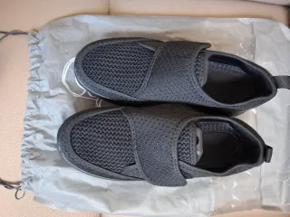 Zapatos negros sin estrenar 15€