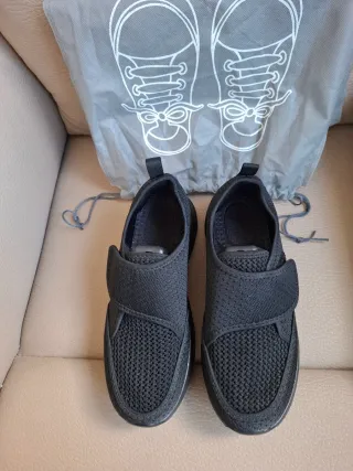 Zapatos negros sin estrenar 15€