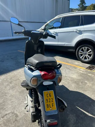 Yamaha Neos 49cc Scooter