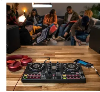 Controlador DJ Pioneer DDJ-200. B4Y5421