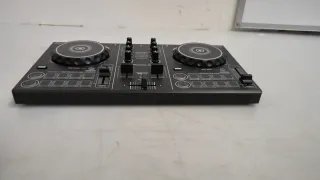Controlador DJ Pioneer DDJ-200. B4Y5421