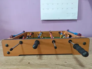 Mini futbolín de mesa