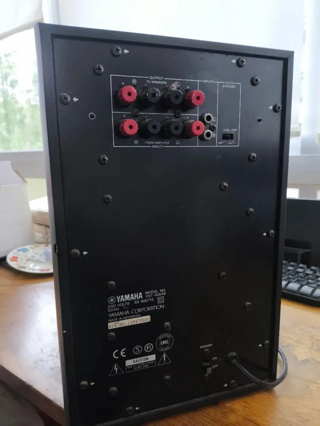 Subwoofer Yamaha Negro yst-sw45