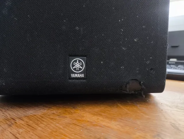 Subwoofer Yamaha Negro yst-sw45