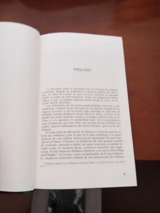 Amor y Odio.Historia natural del comportamiento hu