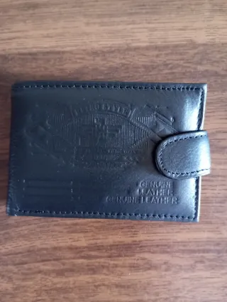 Cartera de piel para hombre